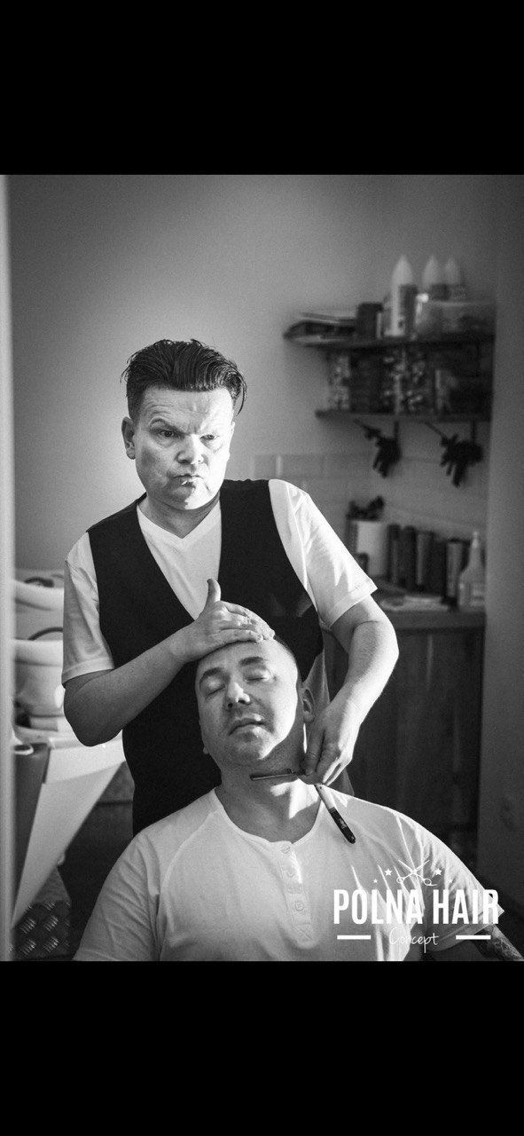 Strzyżenie brody – praca fryzjera